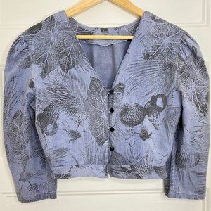 Vintage Cropped Top with Puffed 3/4 Length Sleeves